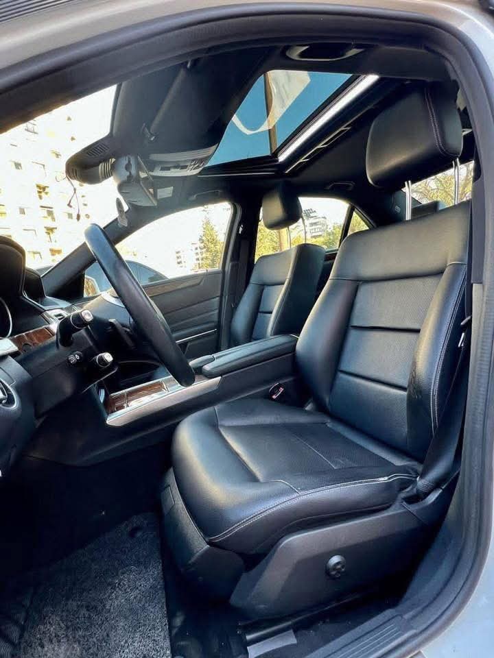 سيارة مرسيدس للبيع